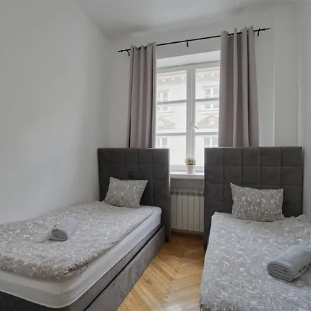 Premium Standard Old Town