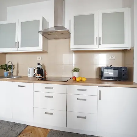 Premium Standard Old Town Varşova